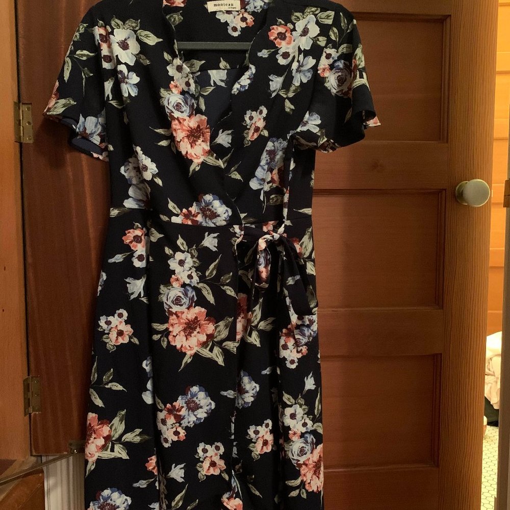 Monteau Los Angeles Floral Dress